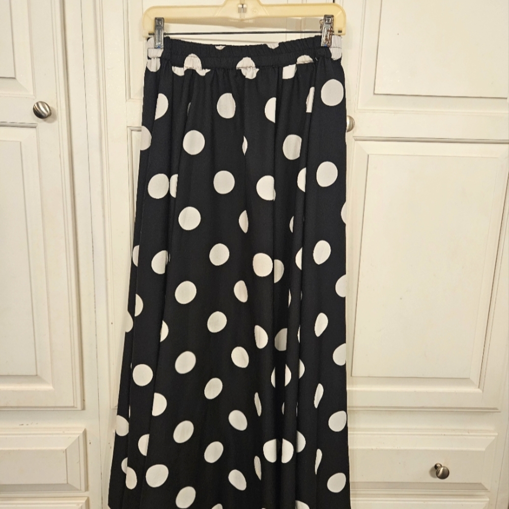 Mlle Gabrielle Black and White Polka Dot Circle Skirt - Picture 2 of 6